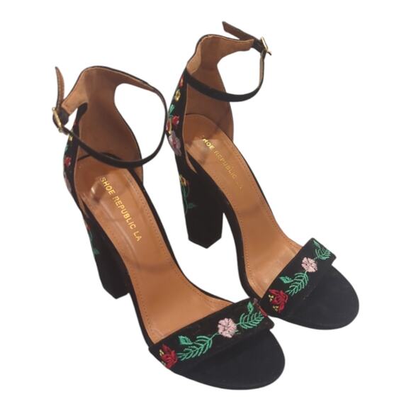 Shoe Republic LA Embroidered Floral Velour Heels with Ankle Strap - Sz 8 - Picture 1 of 6